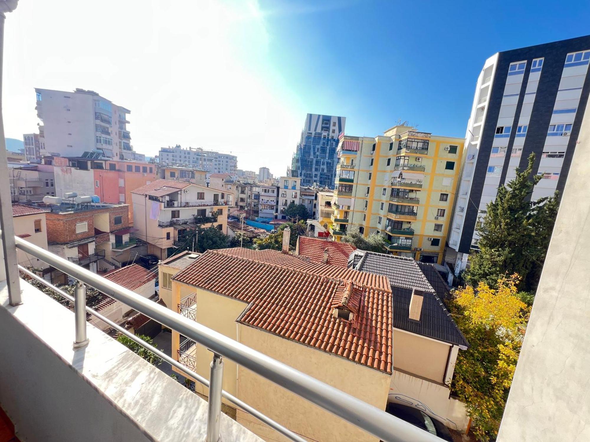 Sunlit House City Center Tiranë Eksteriør bilde