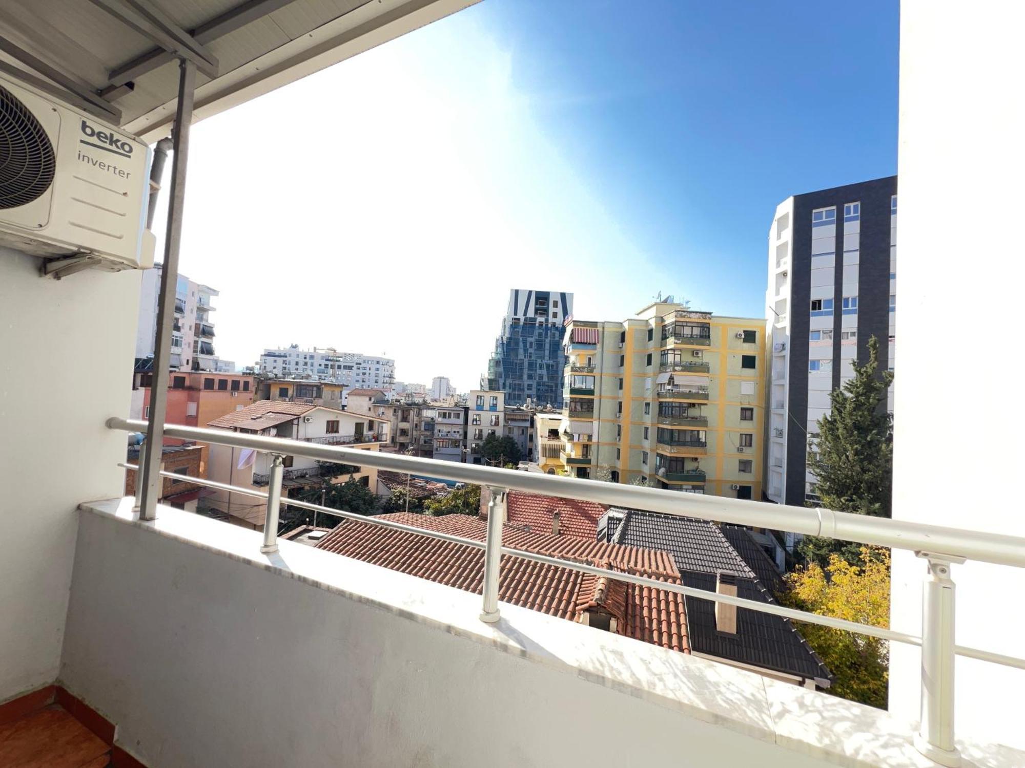 Sunlit House City Center Tiranë Eksteriør bilde